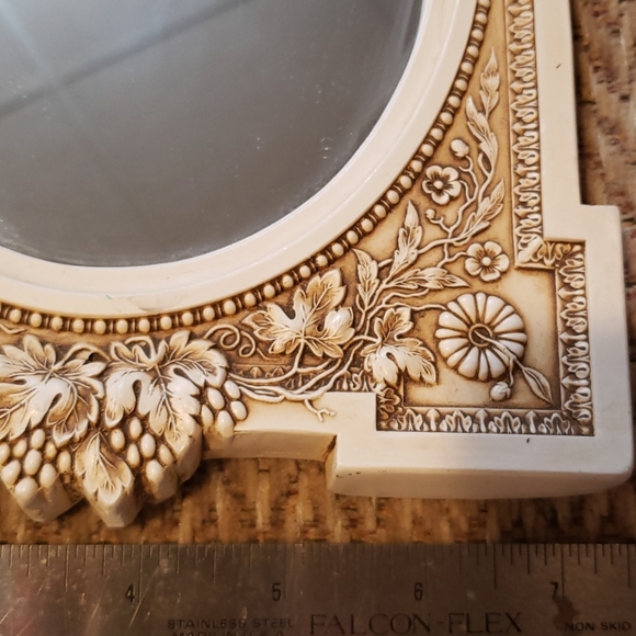 Baroque/Rococo Small Wall Mirror - Picture 4 of 8